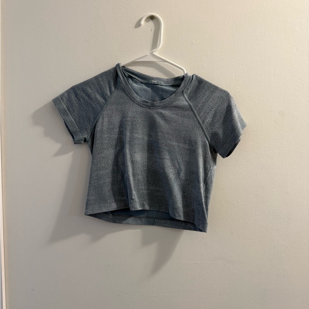 Lululemon cropped swiftly